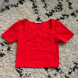 Red crop tee